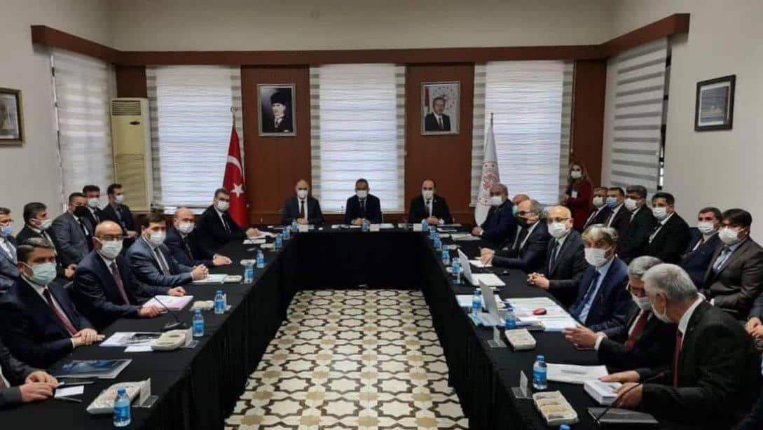 Milli Eğitim Bakanımız Sayın Mahmut ÖZER Bey'in katılımıyla Konya Valiliğinde  değerlendirme toplantısı yapıldı.