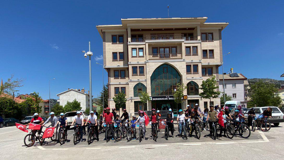 Derebucak'ta Gençlik Haftası Bisiklet Turu Etkinliği 